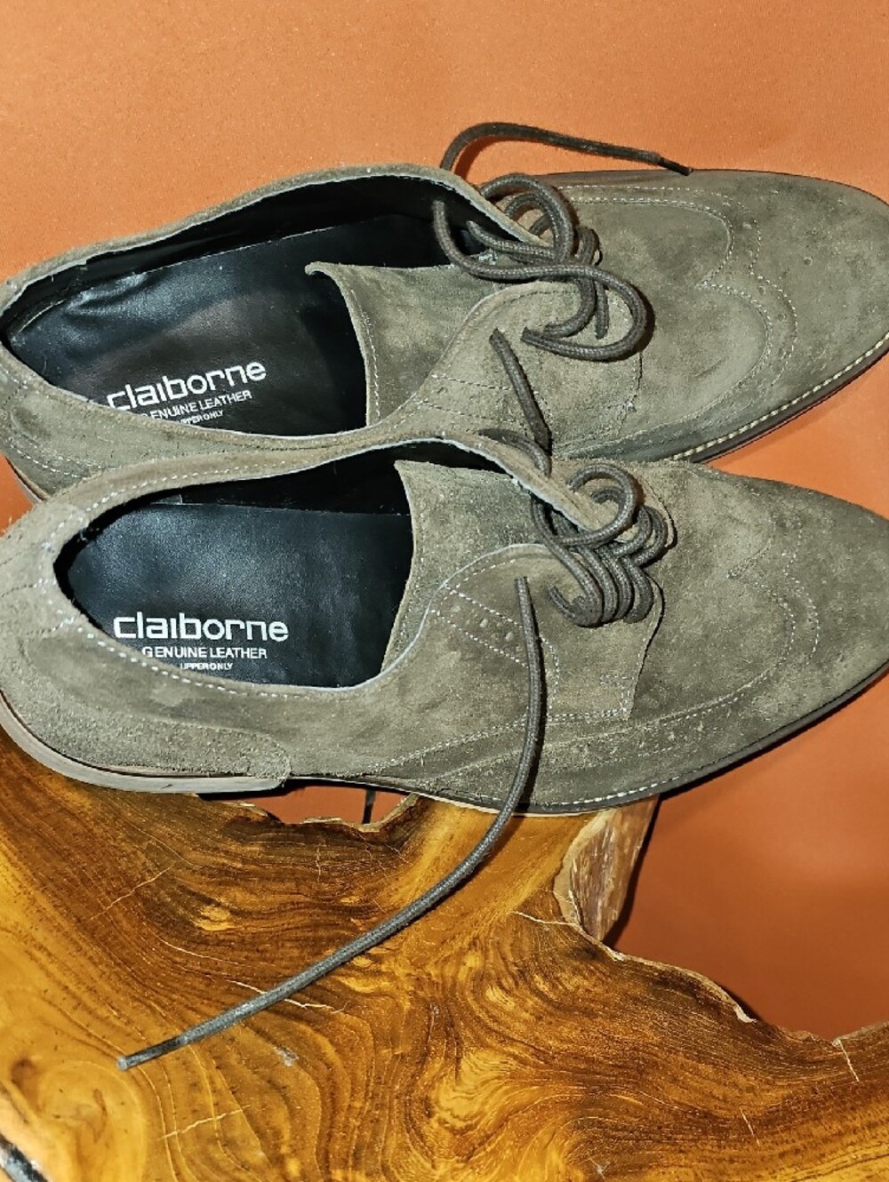 Claiborne Men's Gray Suede Wingtip Derby - Picture 13 of 13
